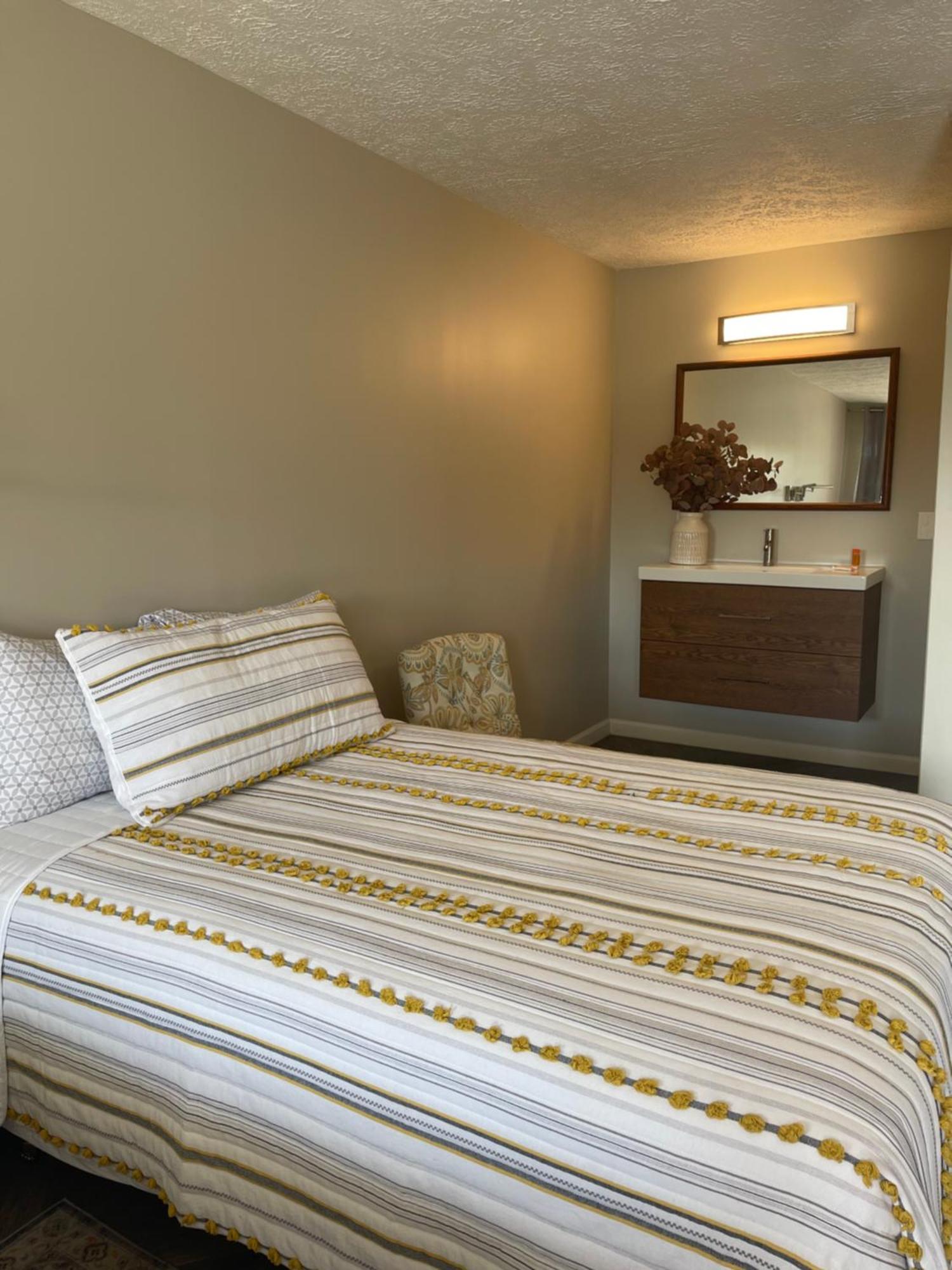 Hotel Lake Anna Glenora 外观 照片