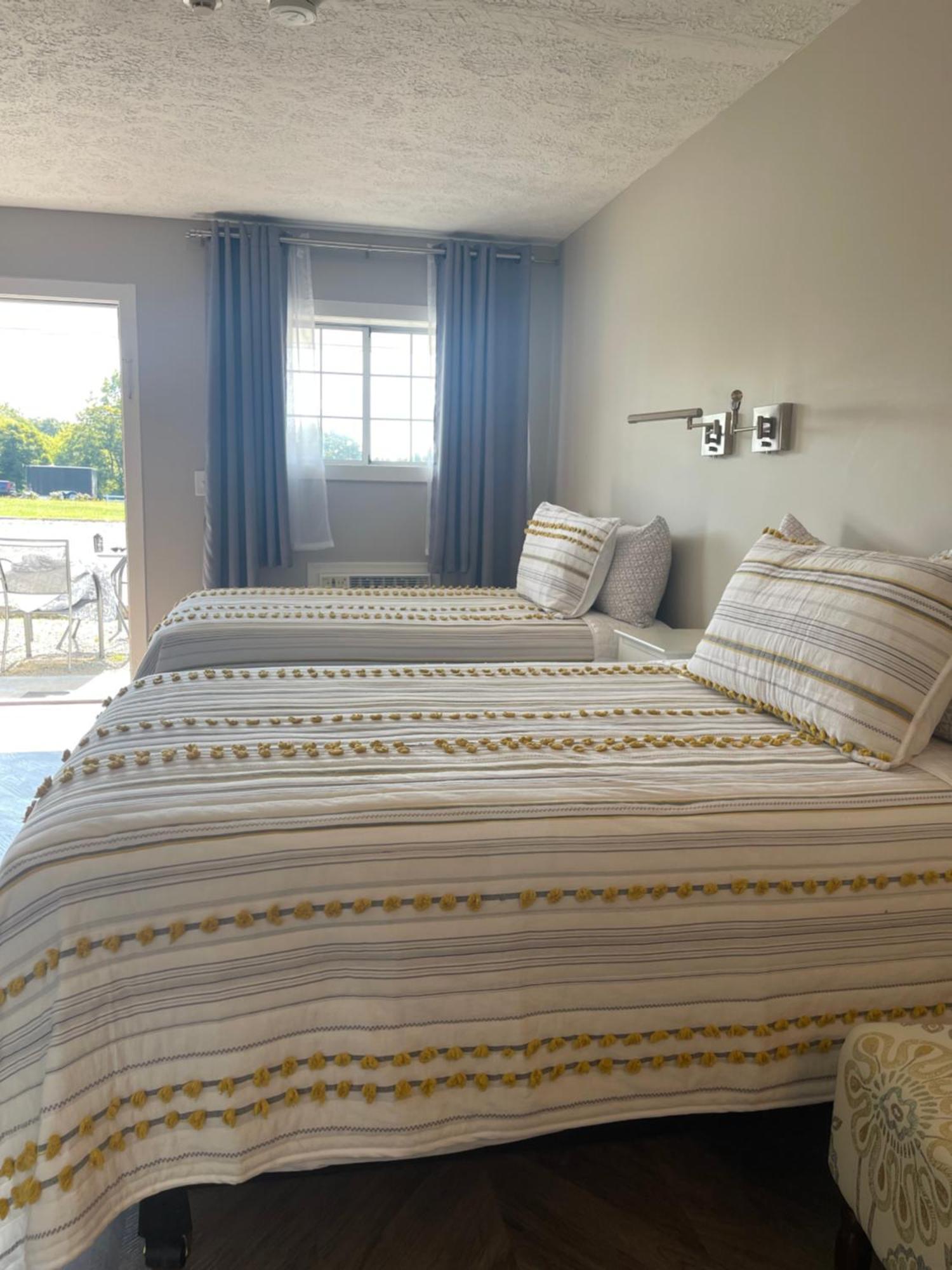 Hotel Lake Anna Glenora 外观 照片