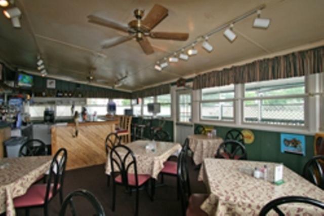 Hotel Lake Anna Glenora 外观 照片